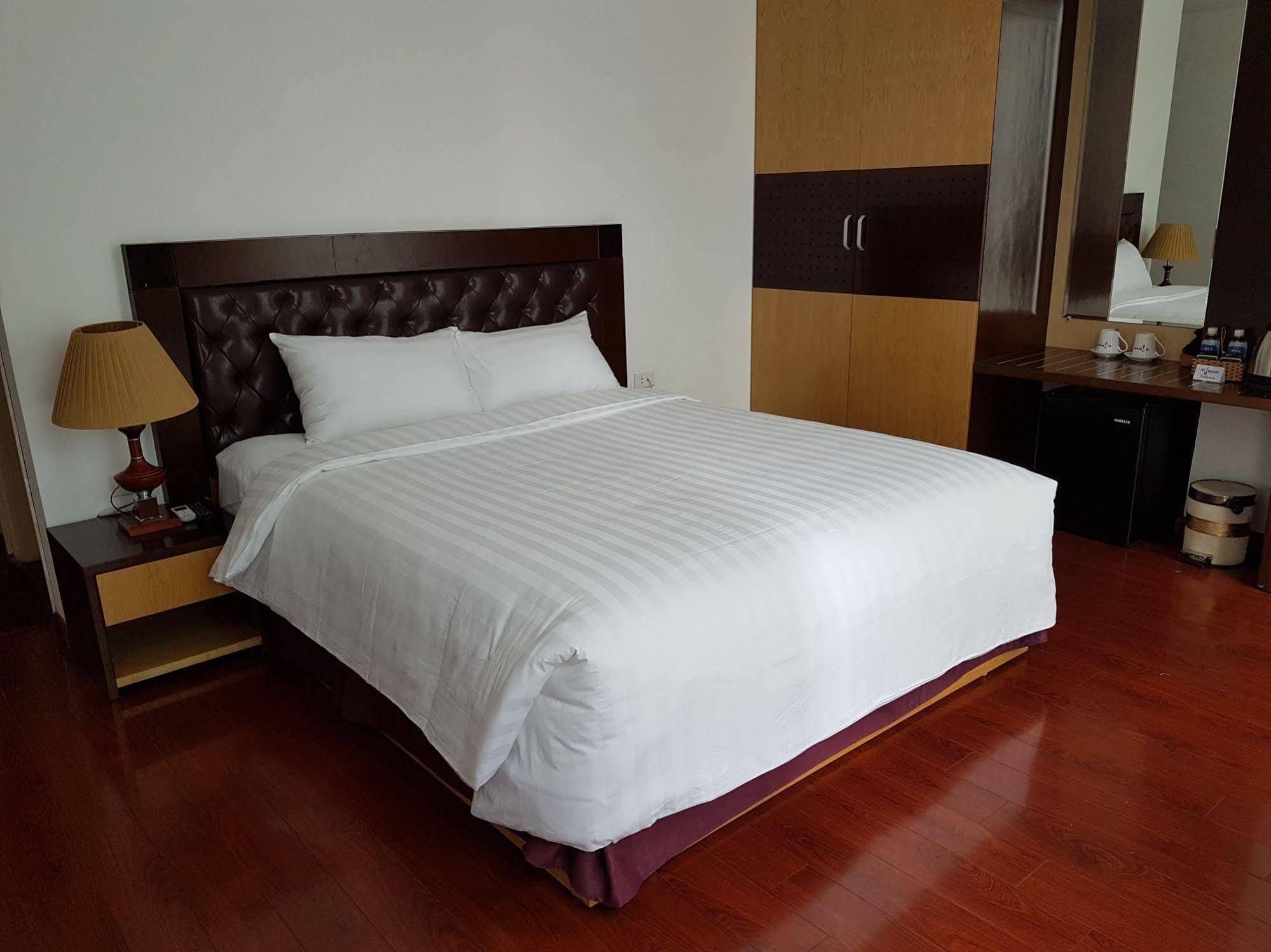 Tu Sakura Hotel Ханой Экстерьер фото