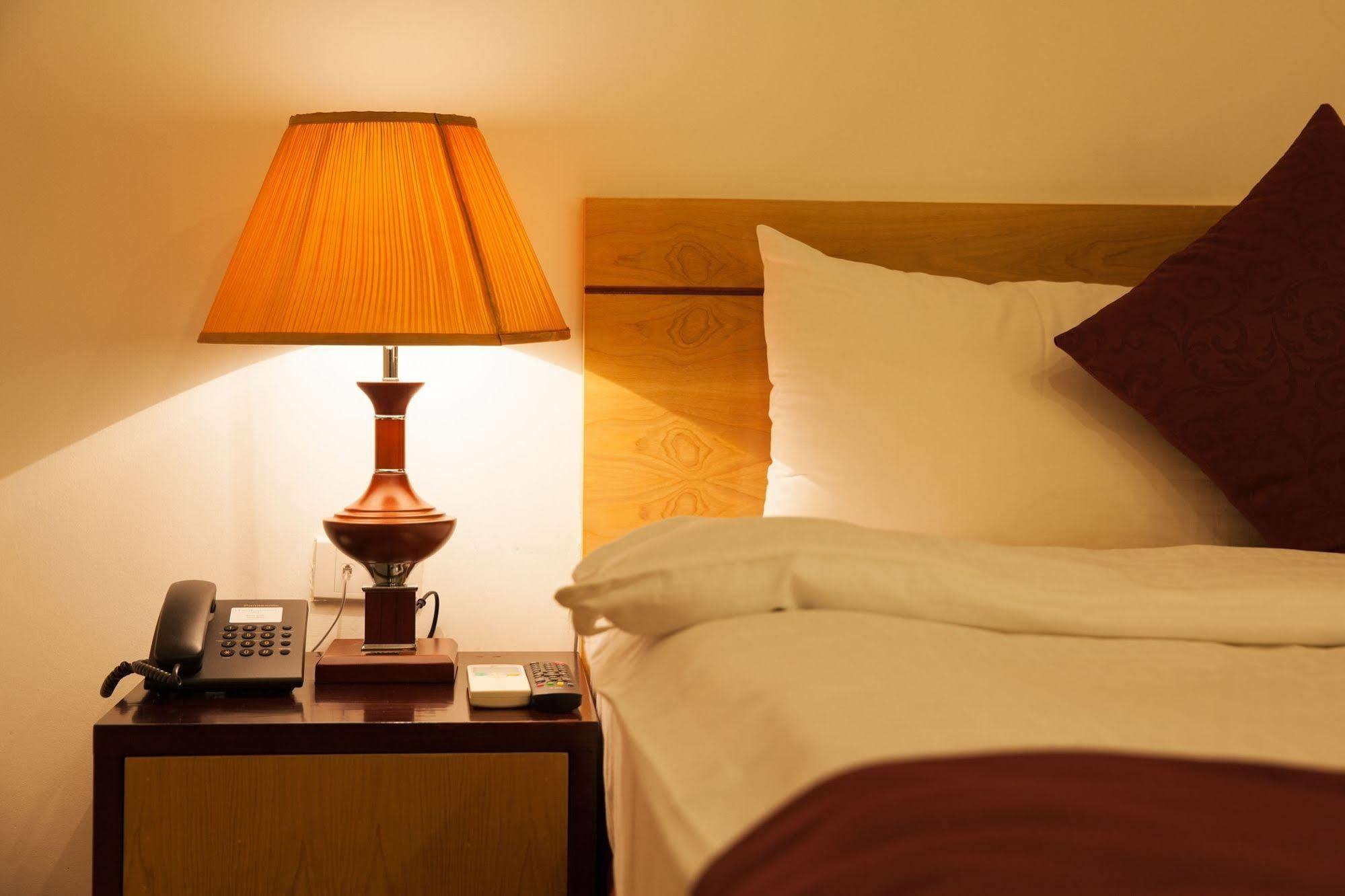Tu Sakura Hotel Ханой Экстерьер фото